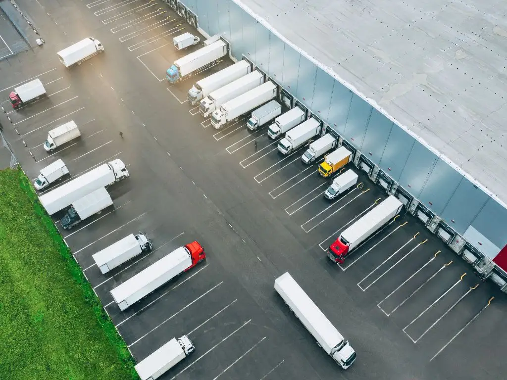 Servicii de transport national si international